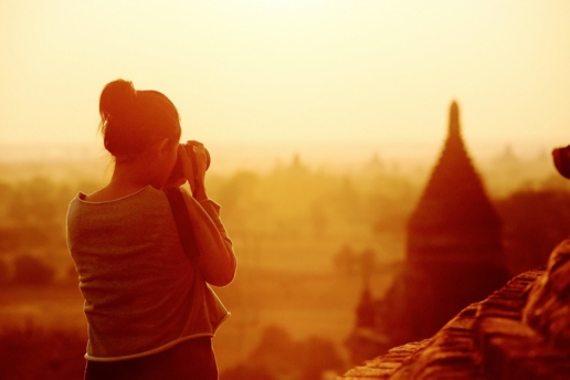 Chines Girl Click A Photo